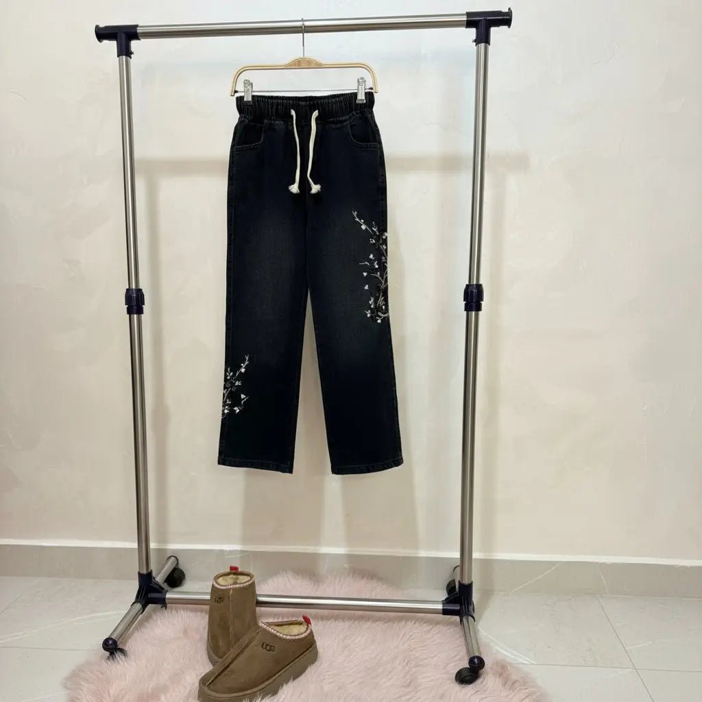 Black embroidered jeans - Little Hijabi