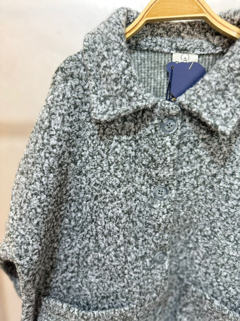 oversized jacket - Little Hijabi