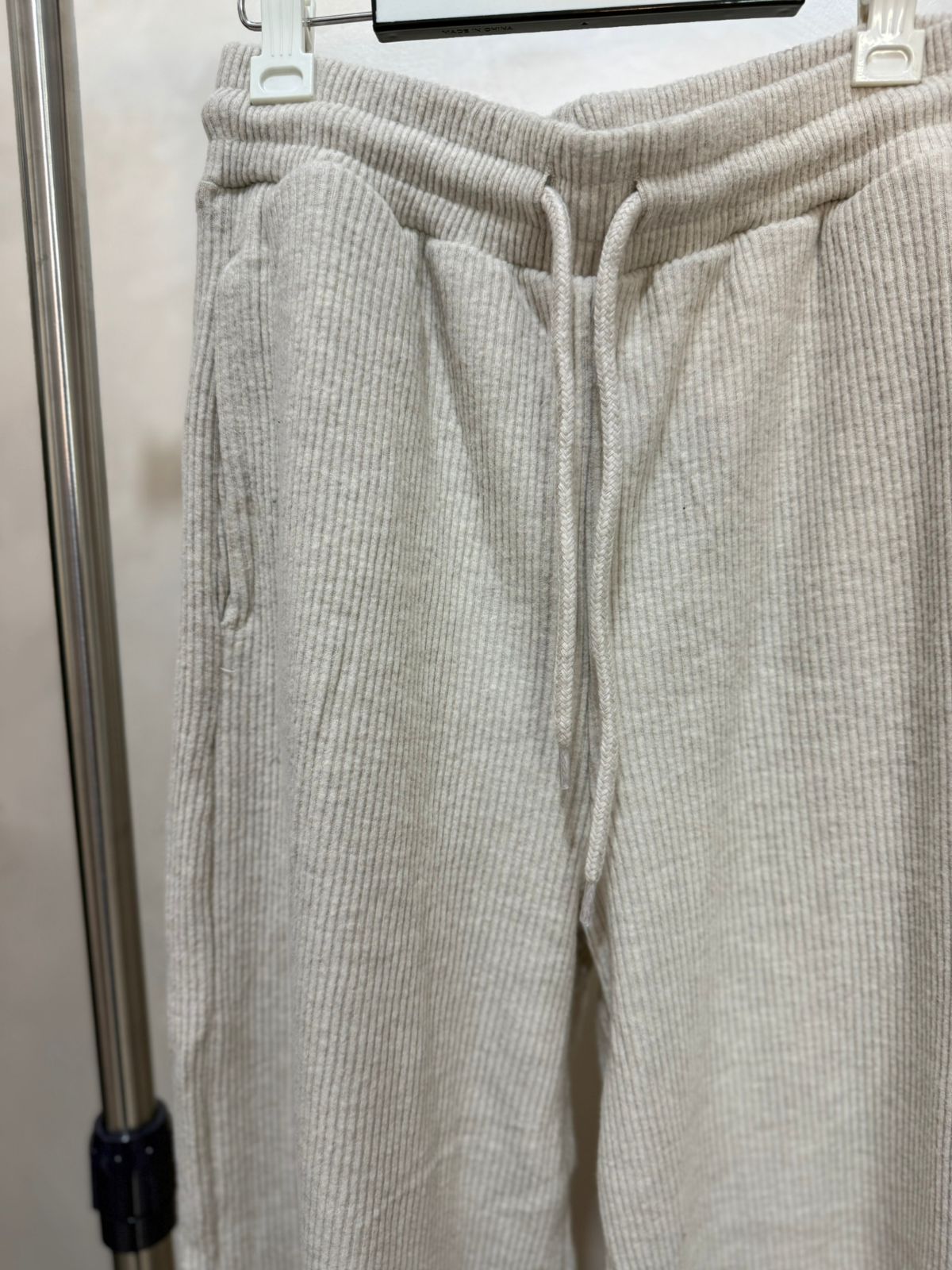 ribbed soft wool pants - Little Hijabi