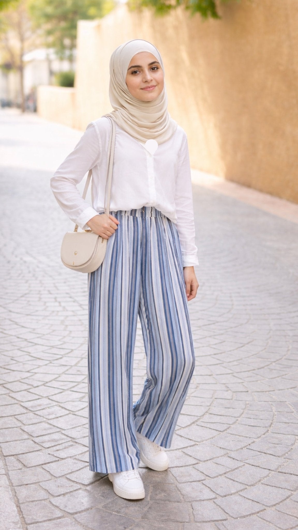 Striped pants - Little Hijabi