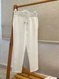 White pants - Little Hijabi